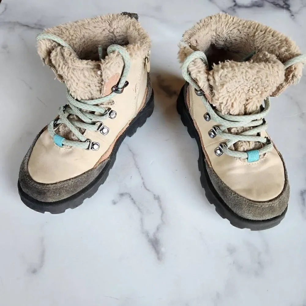 Zara girls toddler 9.5 zip up Sherpa hiking boots cream color block high top sue